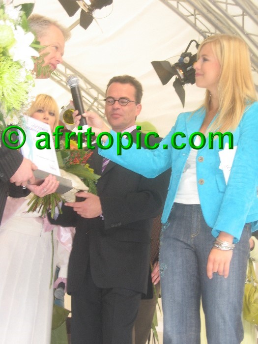 ../Images/Krefeld-Strssenmodenschau-2005 127.jpg